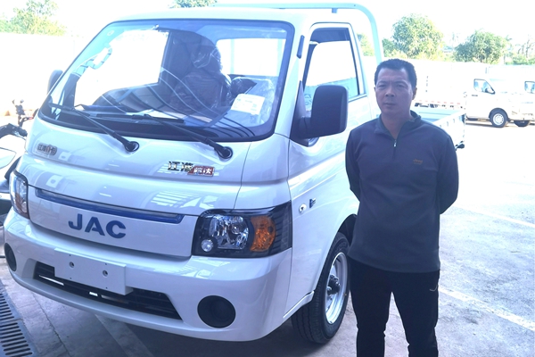 DƬ27.jpg