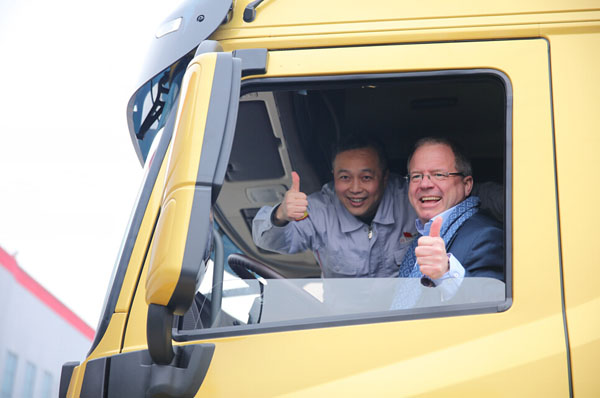 04 ּ֠FR·˹̩څ^|L܇gԇ{|L܇.jpg