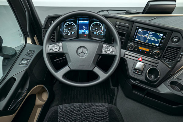 06. Actros Fṩýw{œϵy(tng)A(y)ҊѲȶNx.jpg