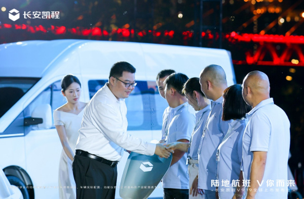 final塿׿܇LPV919ȫȼpЈ06272585.jpg
